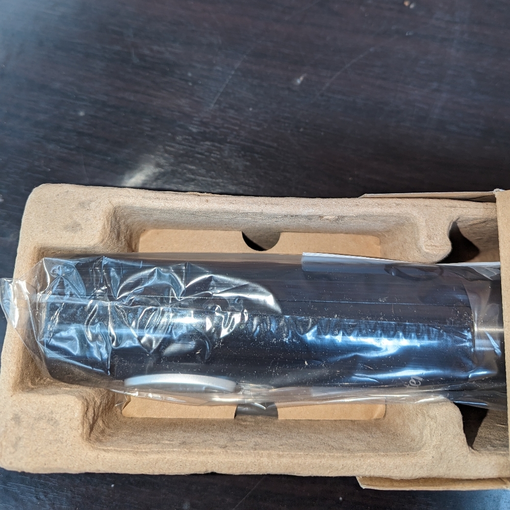Wine bottle opener
